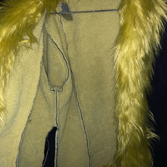 The Ragged Priest Warhol green fur jacket - Picture 5 of 6